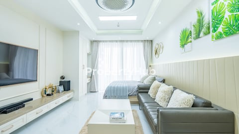 High-Floor Studio Room with River View for Sale in Koh Pich