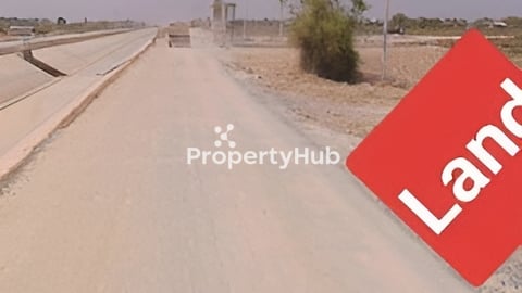 ដីជាប់ប្រឡាយជប៉ុនមានផ្លូវពីមានខាងមុខខាងក្រោយ