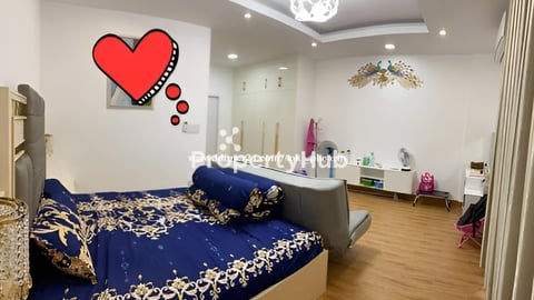 វីឡាកូនកាត់ LH2 នៅបុរីឌឺផ្លរ៉ា (LH2 for Sale at The Flora)