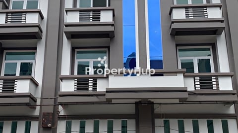 ផ្ទះហាងអាចលក់ដូរ សម្រាប់លក់បន្ទាន់