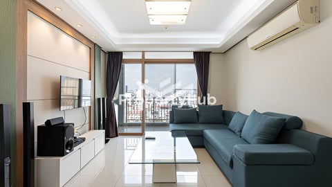 De Castle Royal-10th Floor,1 Bedroom