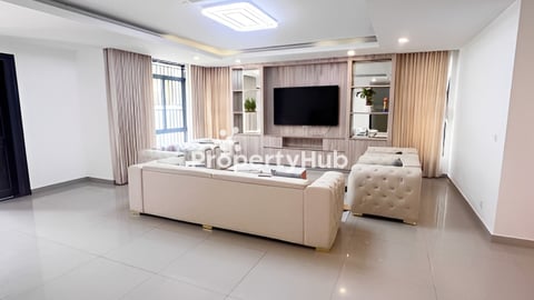 Queen Villa for Rent in Borey Chip Mong Landmark 271