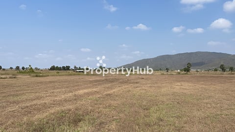 លក់ដីនៅស្ពឺ ១ការ៉េមិនដល់ 3$ ផង