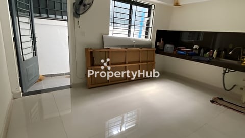 ផ្ទះថ្មី លក់ក្រោមទីផ្សារ49000$