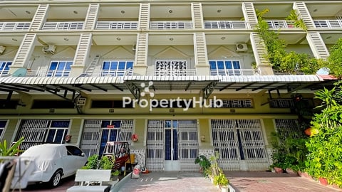 🏘 ផ្ទះល្វែង ក្នុងបុរី ហុងឡាយក្រោយផ្សារលូប្រាំ ត្រូវការលក់បន្ទាន់ខ្លាំង