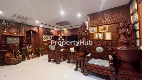 🏡 វីទ្បាឃ្វីនកែង សម្រាប់លក់បន្ទាន់ខ្លាំង — តម្លៃក្រោមទីផ្សារ