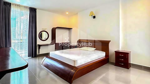 Big Villa for Rent Location in BKK1 Area