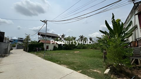 ដី 22 x 40 ឡៃឡុង ជិត Aeon3