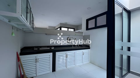 វីឡាភ្លោះB 2ជាប់គ្នាសម្រាប់ជួល ក្នុងបុរីប៉េងហួតបឹងស្នោរ