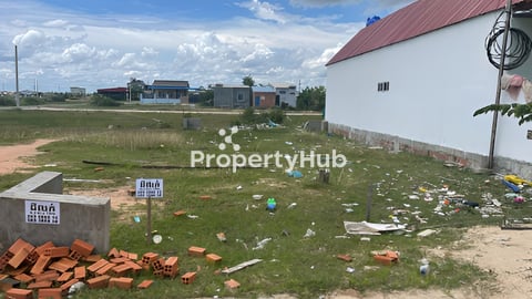 ដីលក់ ជិតផ្សារស្វាយធំ ផ្សារម៉ាក្រូ និងបុរី ផ្ទះល្វែងជាច្រើន