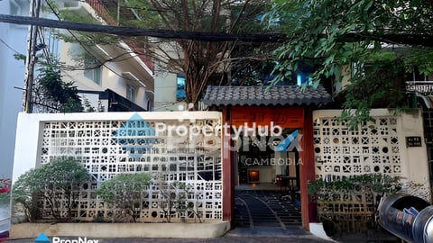 3 floor House for rent