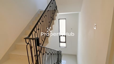 🏘 វីឡាឃ្វីន (Queen) ក្នុងបុរី ជីបម៉ុង60ម ត្រូវការលក់បន្ទាន់ខ្លាំង (កូដ: A05-058