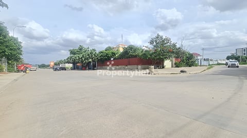 ដីកែងលក់ឫស្សីកែវ​ ច្រាំងចំរេះ​ ភ្នំពេញ​