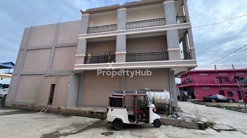 ផ្ទះជួលទីតាំងកំបូល