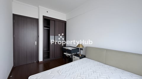 Agile Sky Resident sale with fully Furnished : 7x999$