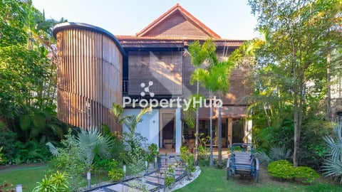 Wooden House for Sale in Wat Damnak Area