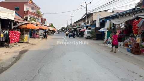 ដី​ និងបន្ទប់ជួលលក់ (ដីផ្សារកែង) កំបូល