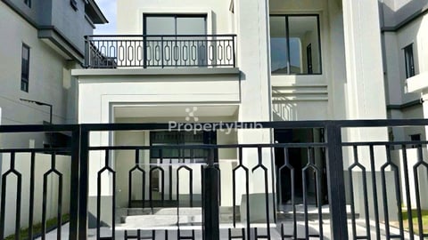 Villa Queen B/Porchen Tong/ពោធិចិនតុង