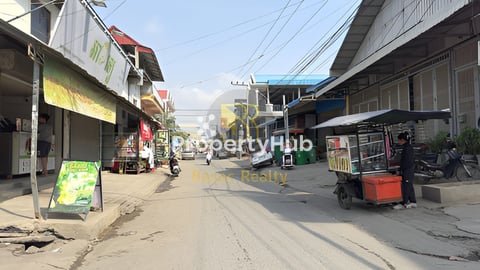 🏠ផ្ទះសម្រាប់លក់ ទីតាំងជិតផ្លូវវែងស្រេង​ ចោមចៅ