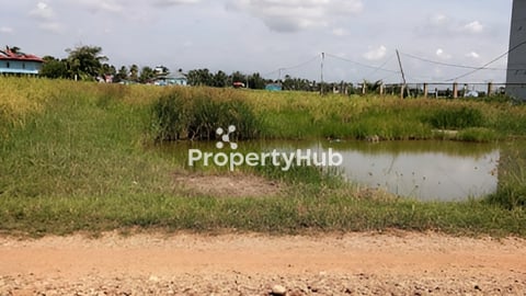 ដីលក់នៅភូមិអង្កោលឃុំអង្កោលស្រុកដំណាក់ចង្អើរខេត្តកែប