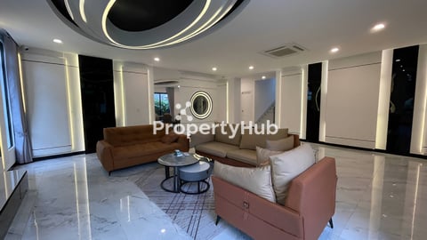 🏠វីឡាឃ្វីនសម្រាប់លក់ នៅក្នុងបុរីជីបម៉ុងលែនម៉ាក៦០ម៉ែត្រ ការដេគ័រកផ្ទះអស់ 200,000