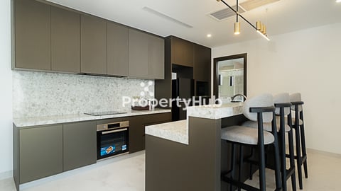 Elegant 2-Bedroom Apartment for Lease in BKK1