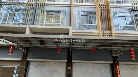 ផ្ទះអាជីវកម្មពីរល្វែងសំរាបជួលក្នុងបុរីOrkide ផ្លូវ២០០៤