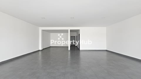 Commercial shop for rent near Olympic stadium