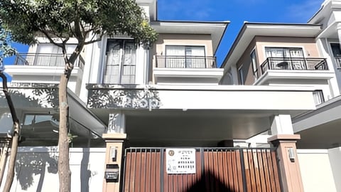 វីឡាភ្លោះសម្រាប់ជួល នៅក្នុងបុរីប៉េងហួត បឹងស្នោរ