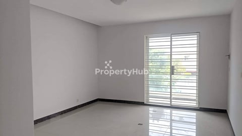 ផ្ទះអាជីវកម្មក្នុងបុរីវារីណាផ្លូវឌួងងៀបសំរាបជួលក្បែរមន្ទីពេទ្យអន្តរជាតិ Orienda 