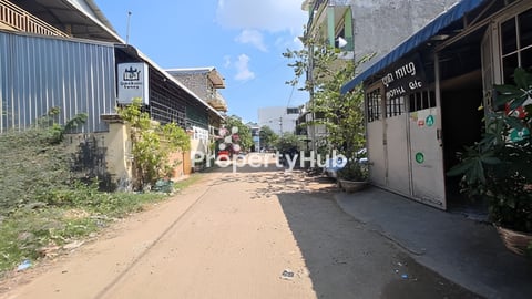 ផ្ទះលក់នៅក្រាំងធ្នង់ ជិតបុរីមហាសែនសុខ និងបុរីវ៉ារីណាក្រាំងធ្នង់