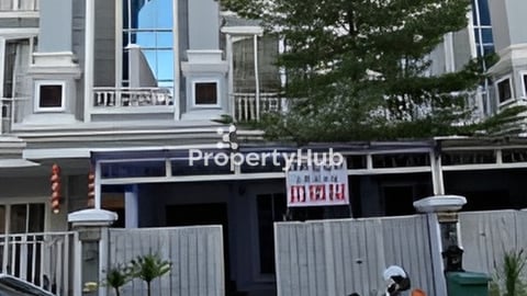 វីឡាឡុងនី លក់បន្ទាន់ (ផ្ទះថ្មី) ថែមម៉ាស៊ីនត្រជាក់ 3គ្រឿង