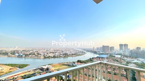 New Competitive Price on Premium 4 bedrooms apartment for rent in Rose Condo - T