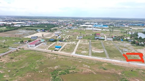 ដីលក់ក្បែរបែកចាន ជិតសាលាអង្គស្នួល1105ការ៉េ