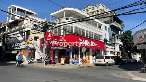 ផ្ទះកែងសម្រាប់លក់ នៅបឹងកេងកងទី៣