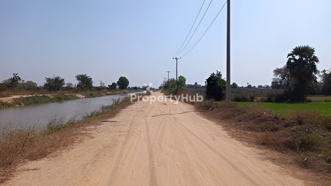 ដីសម្រាប់លក់