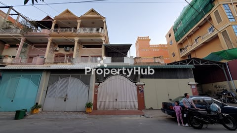 ផ្ទះលក់បន្ទាន់នៅបឹងសាឡាង