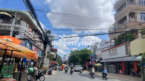 Prime Shophouse for Rent on Street 163!