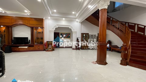 ផ្ទះវីឡាសម្រាប់ជួល ឬ លក់  នៅតំបន់ទួលគោក | VILLA / HOUSE FOR RENT OR SALE at Toulkork