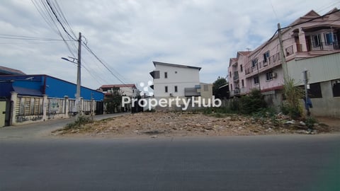 Corner Lot land for in Khan Chbar Ampov