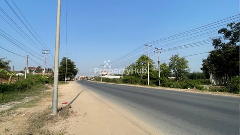 ដីលក់នៅលើផ្លូវថៃហ្គឺ