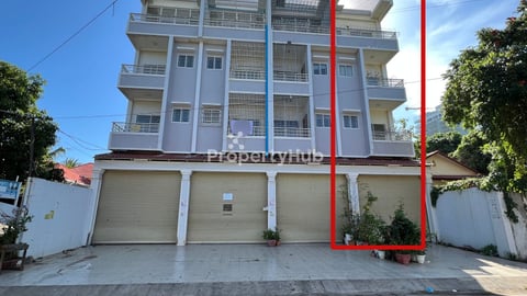 New Side house on the Mekong Road in Chroy Changva near Sokha hotel