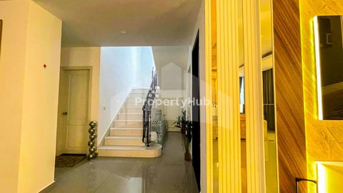 Queen Villa for Sale Chip Mong Street 598
