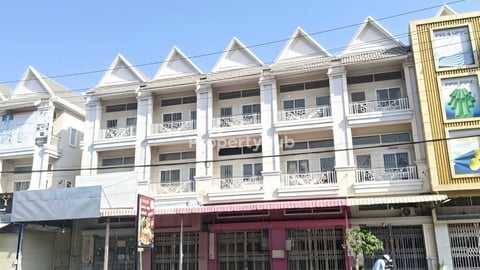 ផ្ទះអាជីវកម្មសំរាបលក់បន្ទាន់ ទីតាំងក្រោយបុរីOrkide