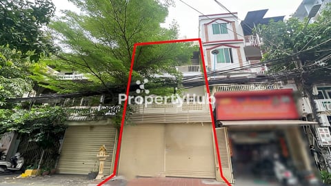 Shophouse available for rent in Toul Tumpong