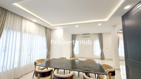 វីឡាឃ្វីន II (កែង) សម្រាប់លក់ បុរីជីបម៉ុង 6A