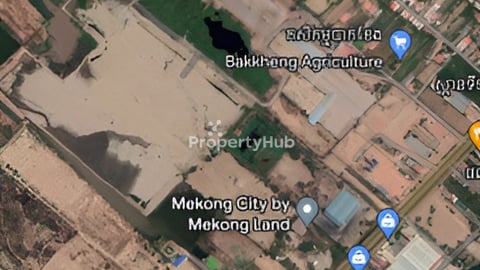 ដីលក់ ប្លឹងរឹង​600ម៉ែត្រពីផ្លូវជាតិលេខ៦A​ លេីគំរោងផ្លូវ២០ម៉ែត្រជិតMekong Land