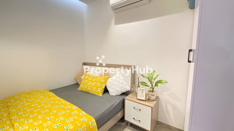 Urban Village Phase 1 | 2 Bedrooms Condo on the 20th floor for rent | Swimming P