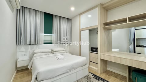 BKK1 | Fully Furnished Studio Room