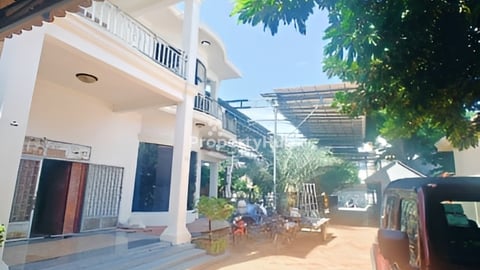 ដី និង​ ផ្ទះវីឡាសម្រាប់ជួល (1338m2) (ទល់មុខផ្សា) 出租 Takhmao, Takhmau, Takmao, Takmau, តាខ្មៅ, 大金欧